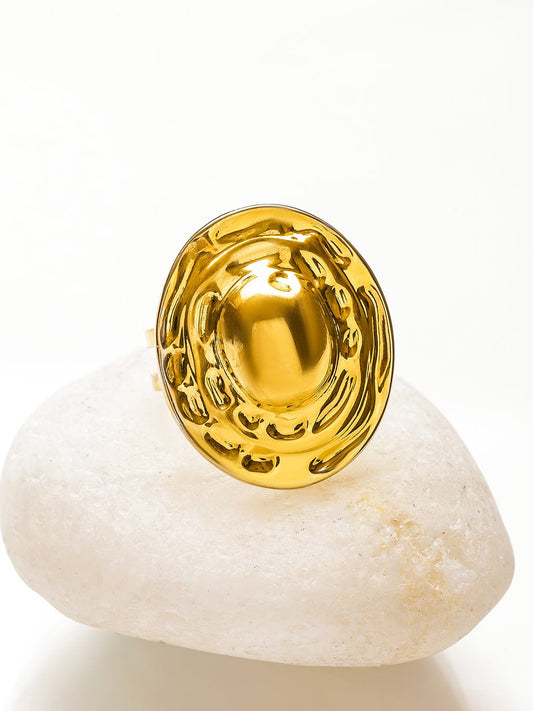 Textured Gold Toned Statement Ring フリーサイズ