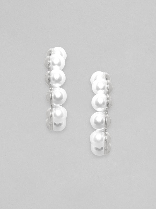 【Rubans】 Voguish Silver Toned White Pearls Studded Hoop Earrings|ヴォーギッシュ シルバートーン ホワイトパール フープイヤリング