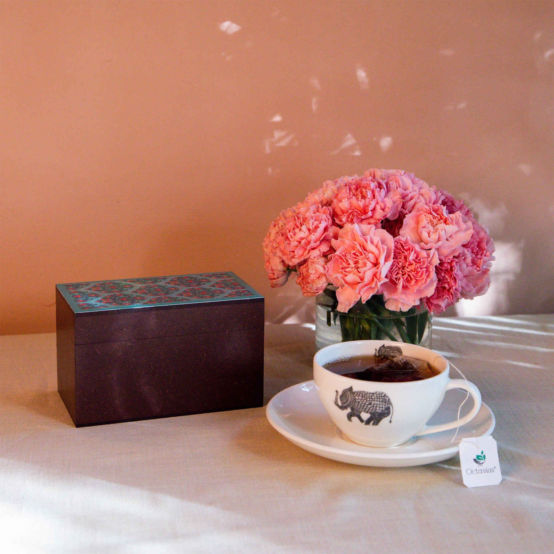 Assortment of Fine Teas- 30 Teabags in Ornate Floral Art Wooden Box 30teabags