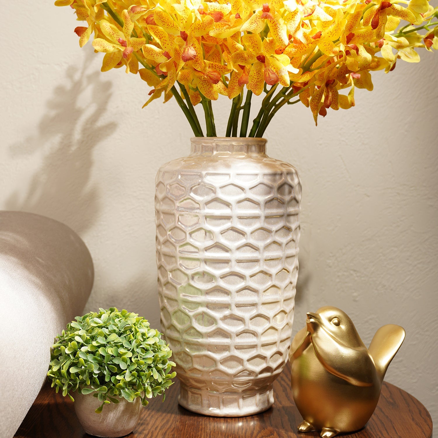 White Honeycomb Pearl Finish Ceramic Vase - Medium