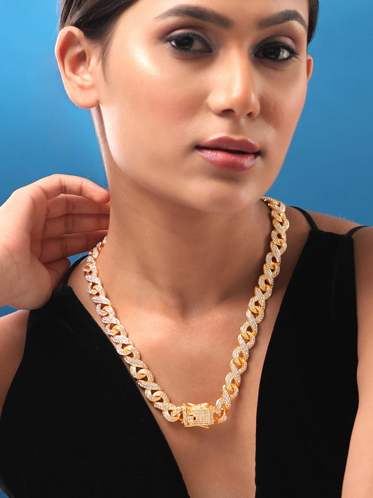 Daring Chunky Chain Necklace Gold