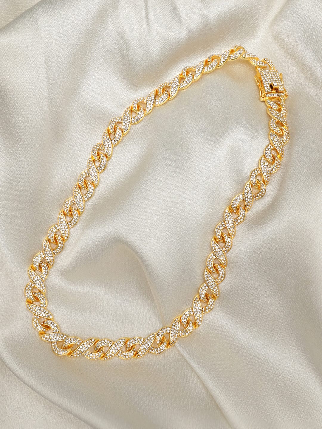 Daring Chunky Chain Necklace Gold