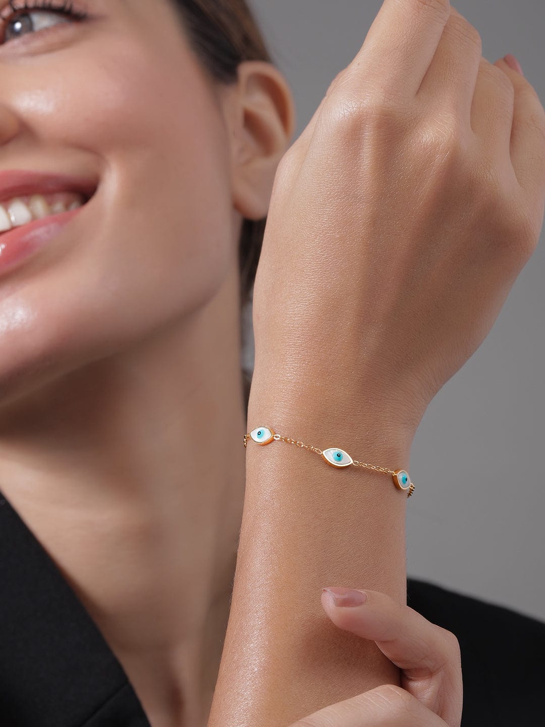 Dainty Evil Eye Bracelet Gold