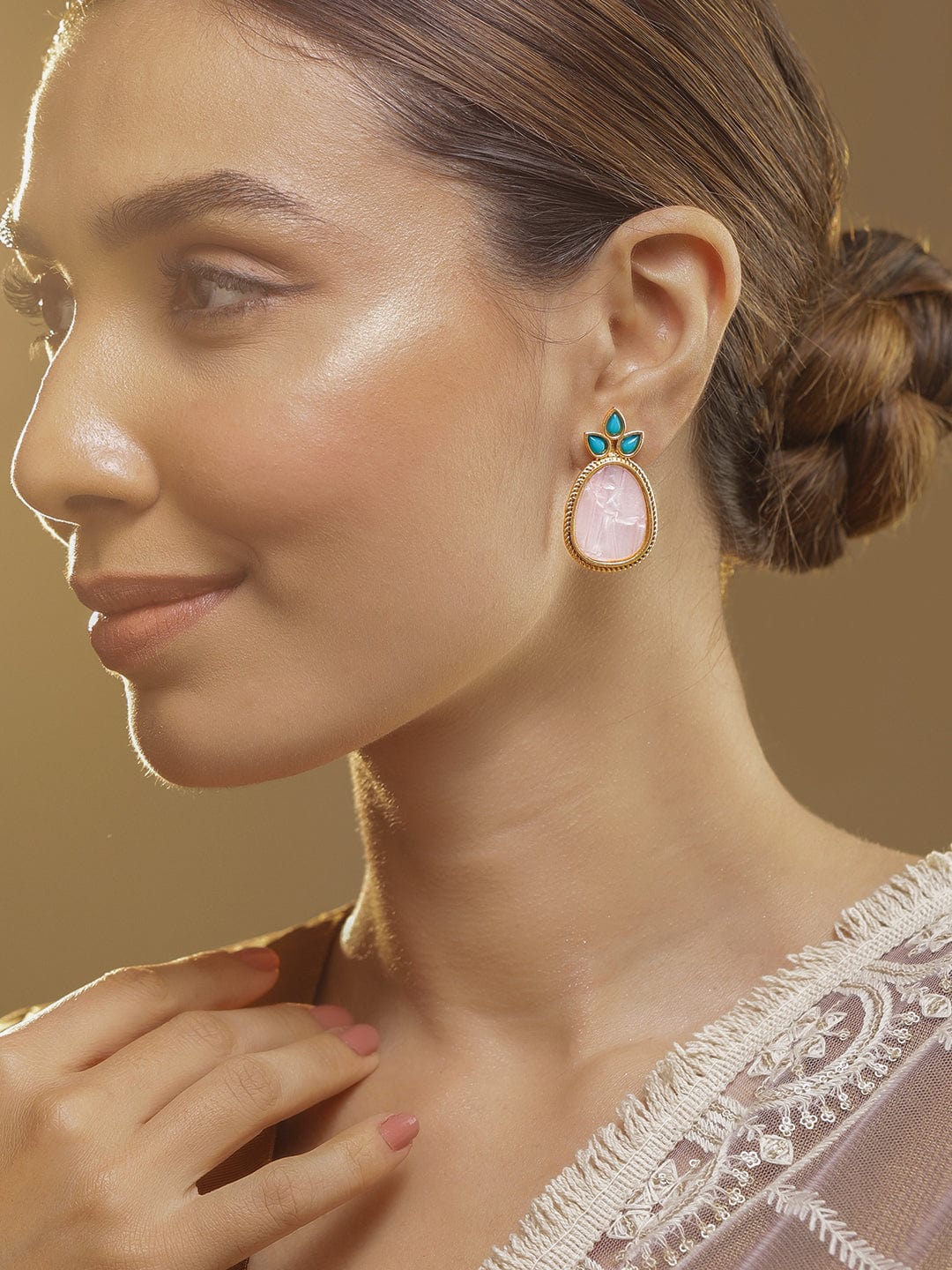 【Rubans】 18K Gold Plated Turquoise Blue & Pale Pink Stone Drop Earrings with Golden Outline｜18Kゴールドメッキ ターコイズブルー＆ペールピンク ストーン ドロップイヤリング