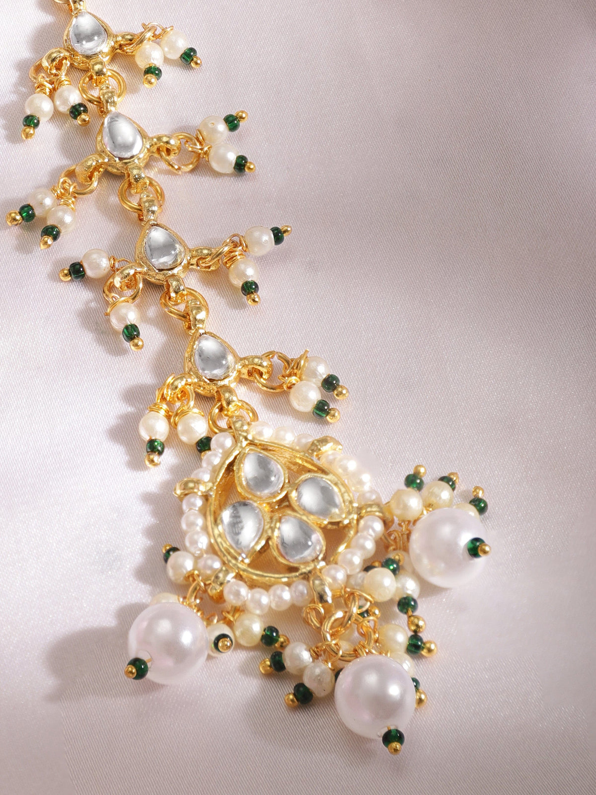 Tradition Touch Kundan Maang Tikka Gold