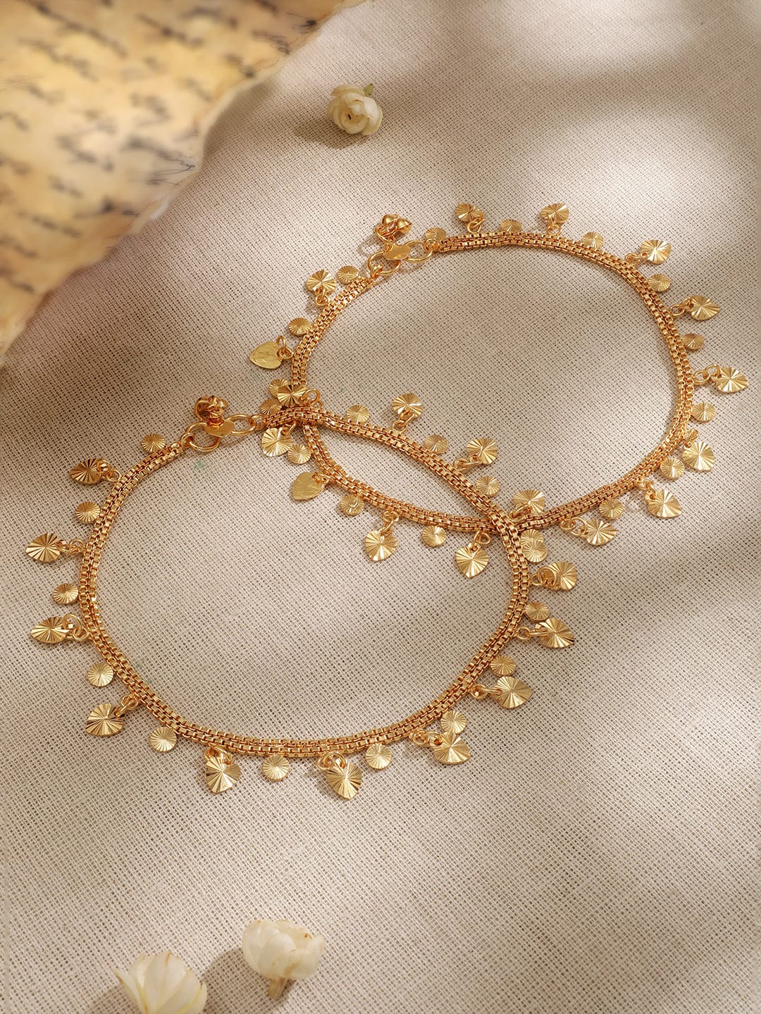 Rubans 22K Gold-Plated Linked Chain Anklet Timeless Elegance for Your Ankles Gold