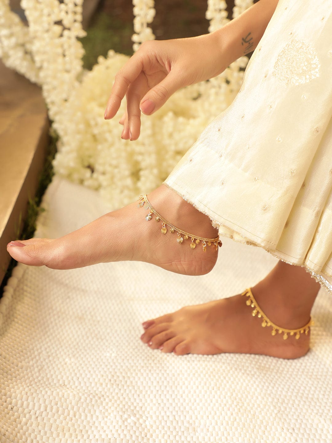 Rubans 22K Gold-Plated Linked Chain Anklet Timeless Elegance for Your Ankles Gold