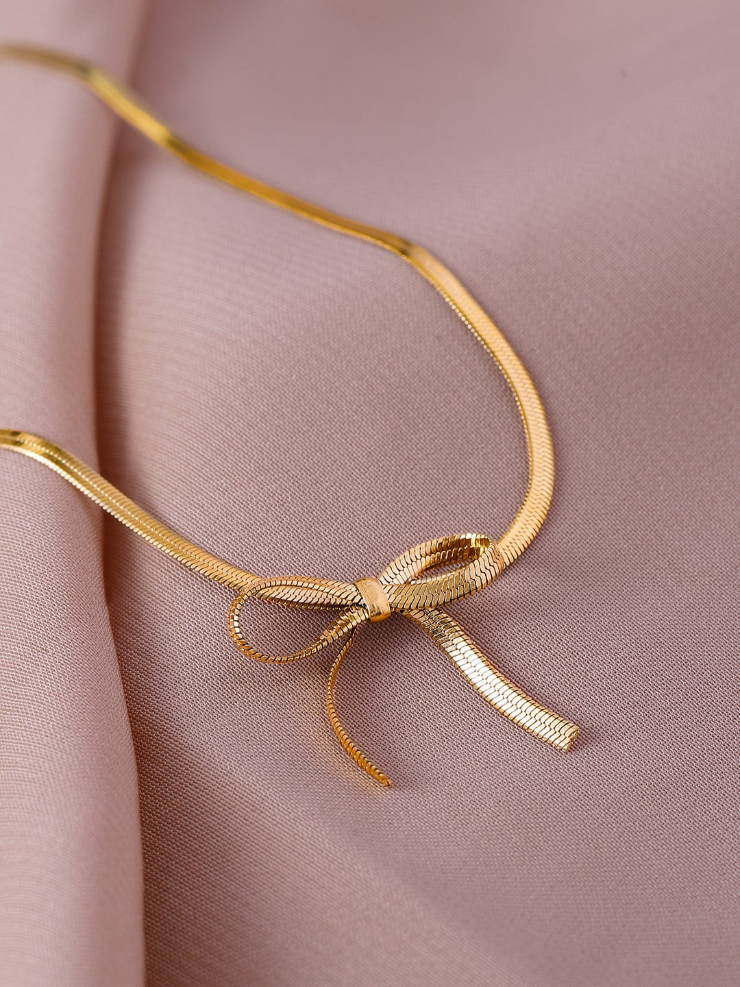 Modern Bow Accent Stainless Steel Necklace Chain Gold