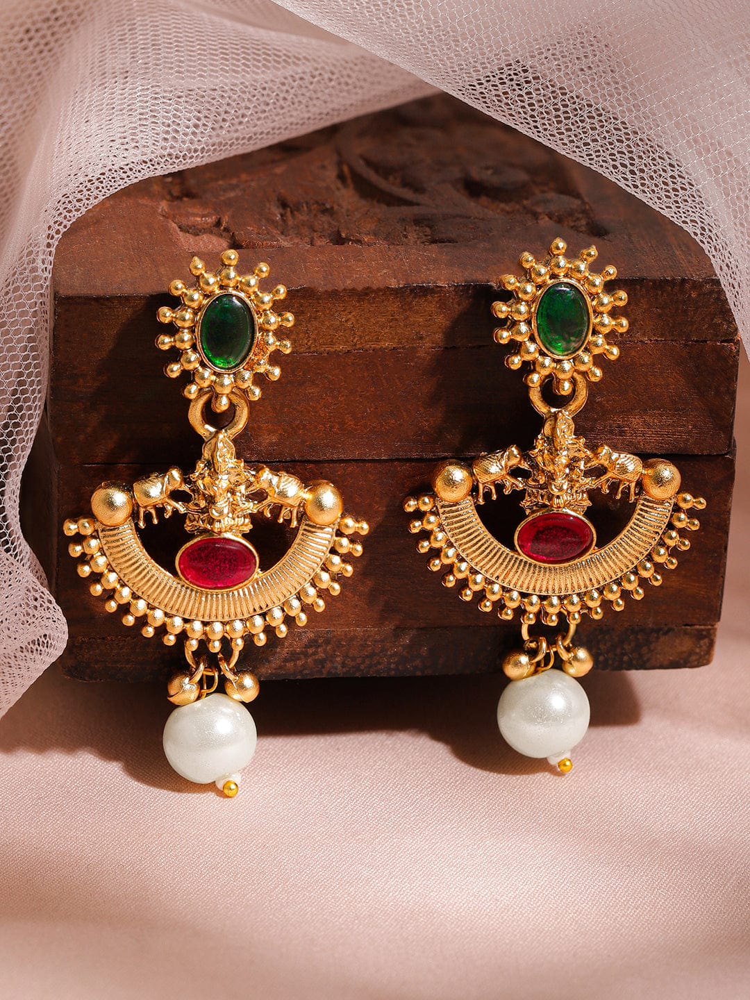 Red & Green Half Moon Pearl Necklace Set Gold
