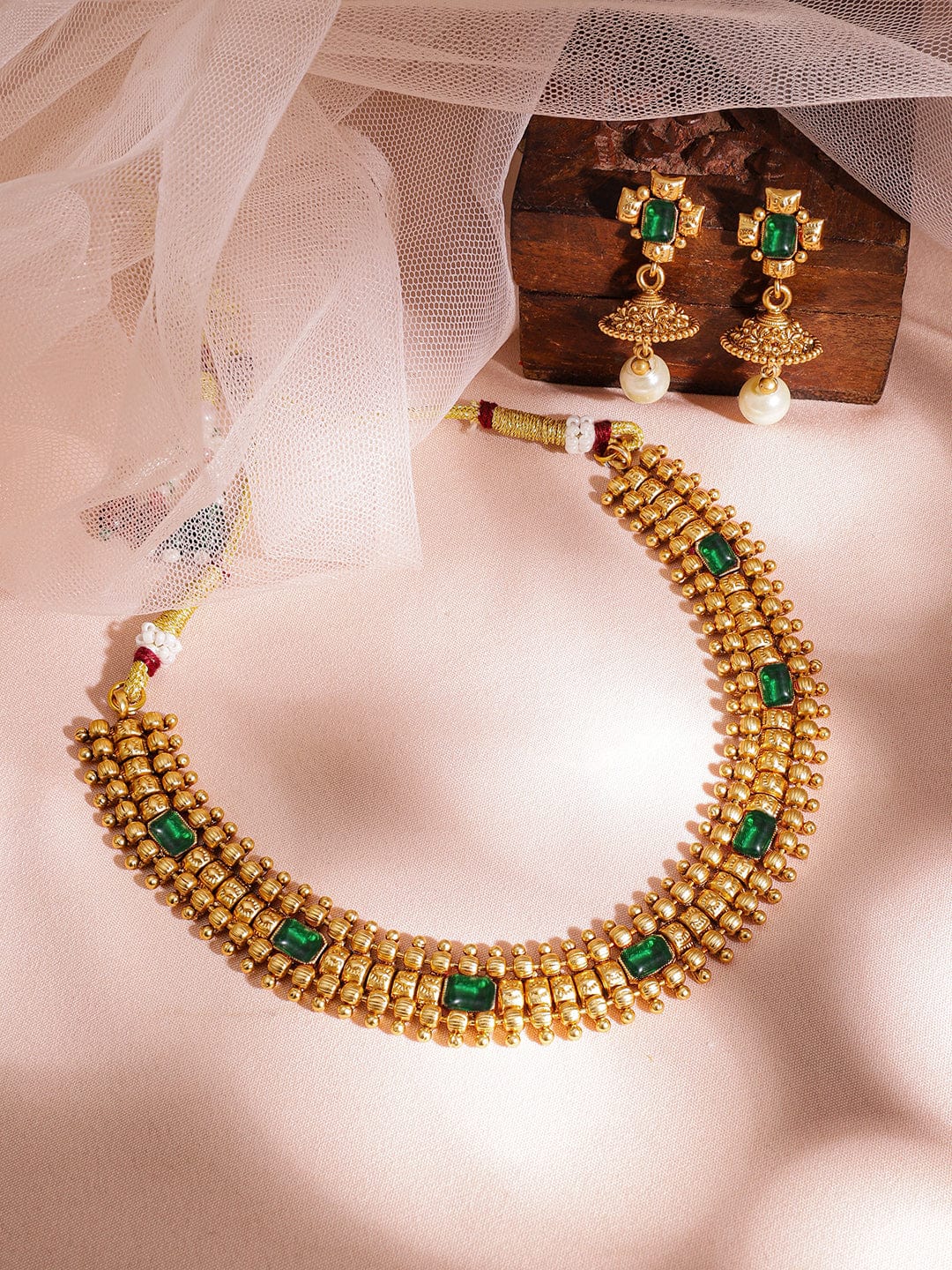 Emerald Green Short Golden Necklace Set Green