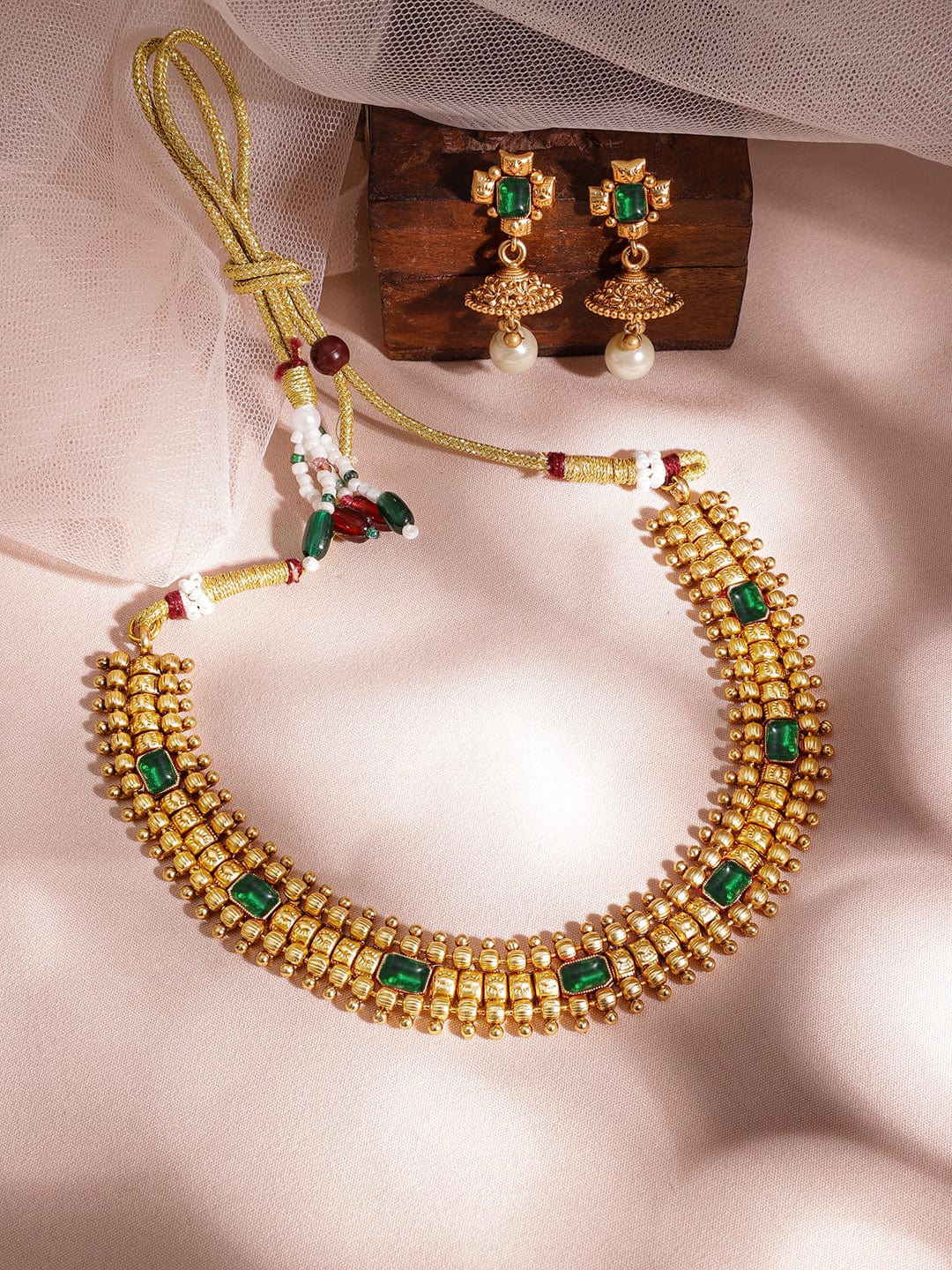 Emerald Green Short Golden Necklace Set Green