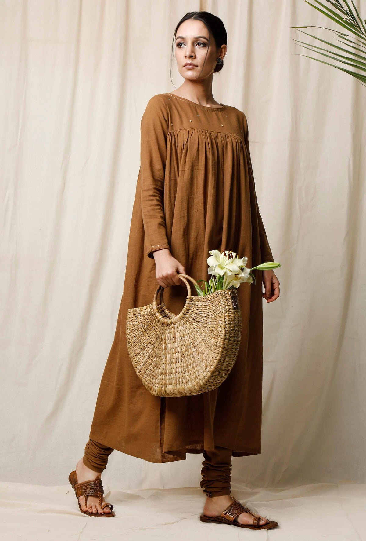 Khaki Cotton Slub Gathered Kurta サイズ M
