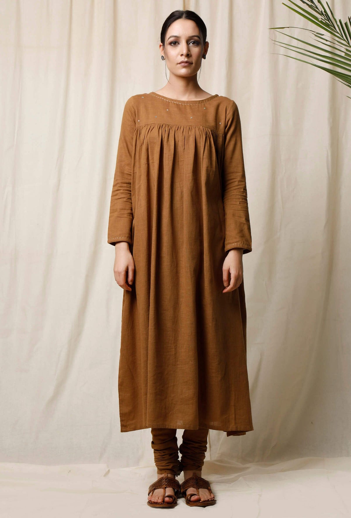 Khaki Cotton Slub Gathered Kurta サイズ M