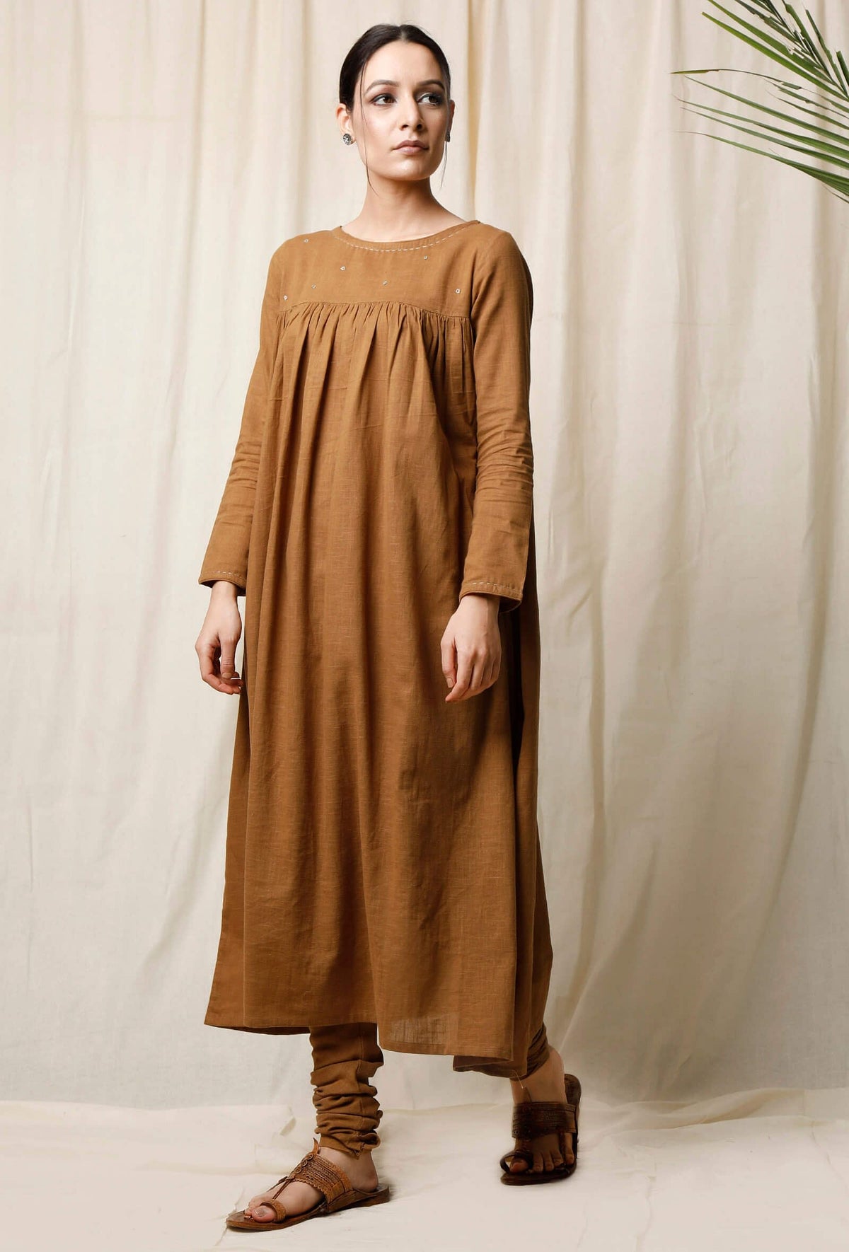 Khaki Cotton Slub Gathered Kurta サイズ M