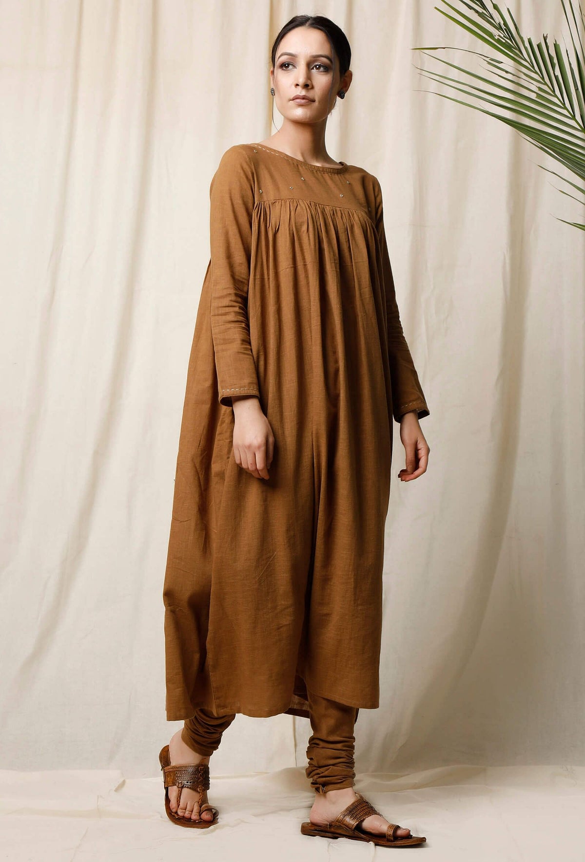 Khaki Cotton Slub Gathered Kurta サイズ M