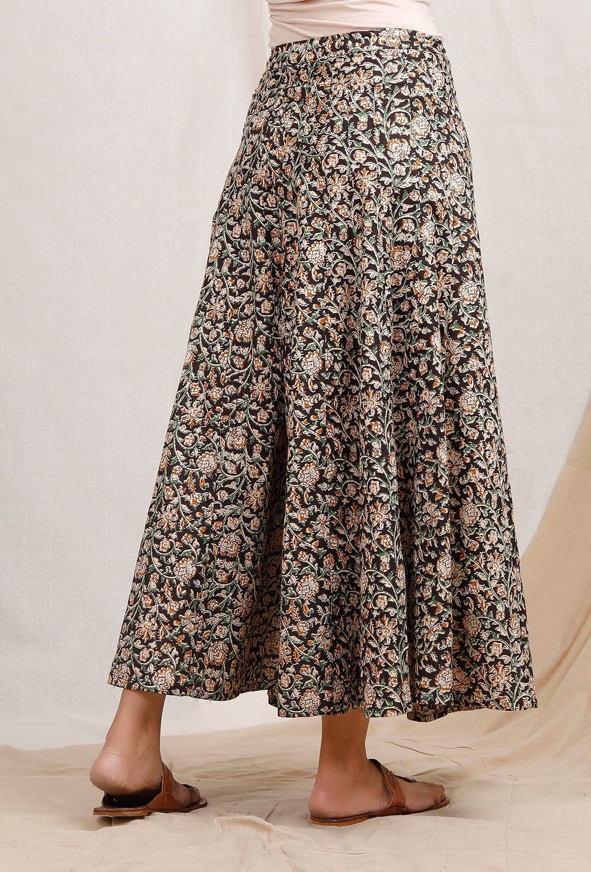 Black and Beige Kalamkari Cotton Skirt サイズ M
