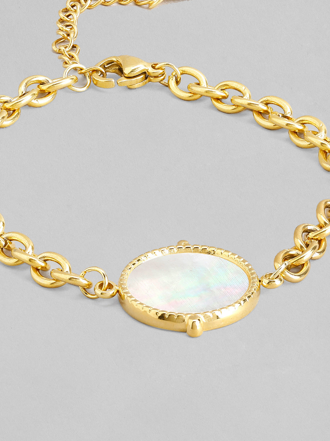 Rubans Voguish 18K Gold Plated Stainless Steel Waterproof Link Chain Bracelet With Shell Studded Charm. Gold