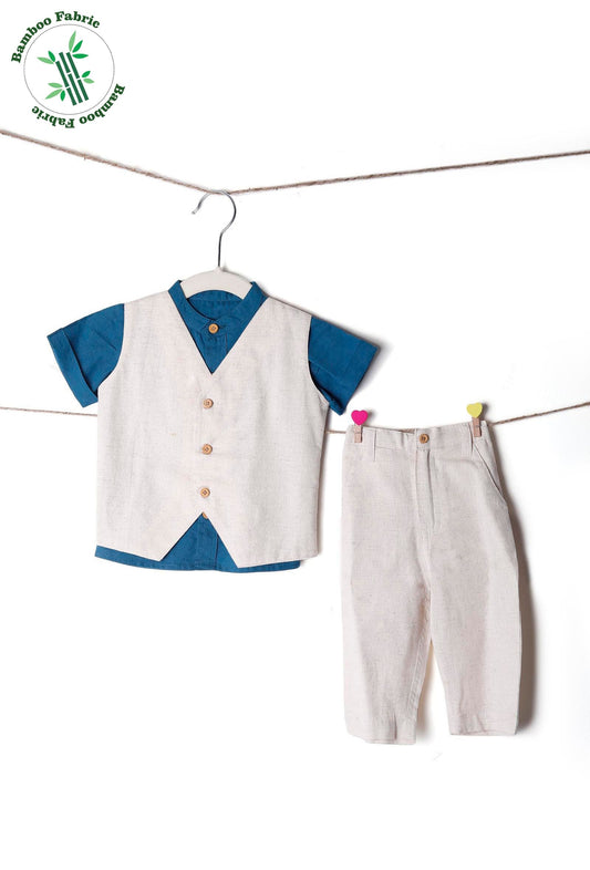 Set of 3: Off White Cotton Waistcoat and Pants with Blue Bamboo Shirt サイズ 12〜18か月