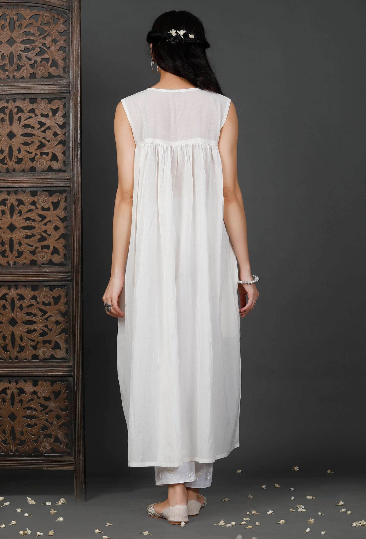 White Gathered Soya Cotton Kurta サイズ XXL
