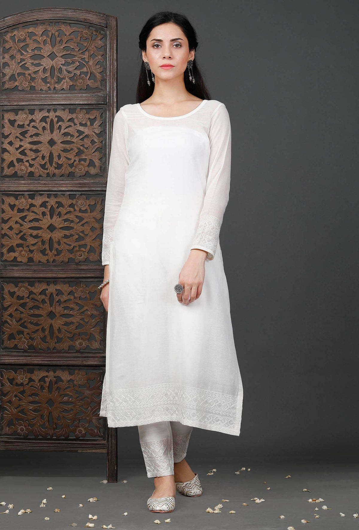 Handcrafted White Cotton Chikankari Embroidered Kurta サイズ M