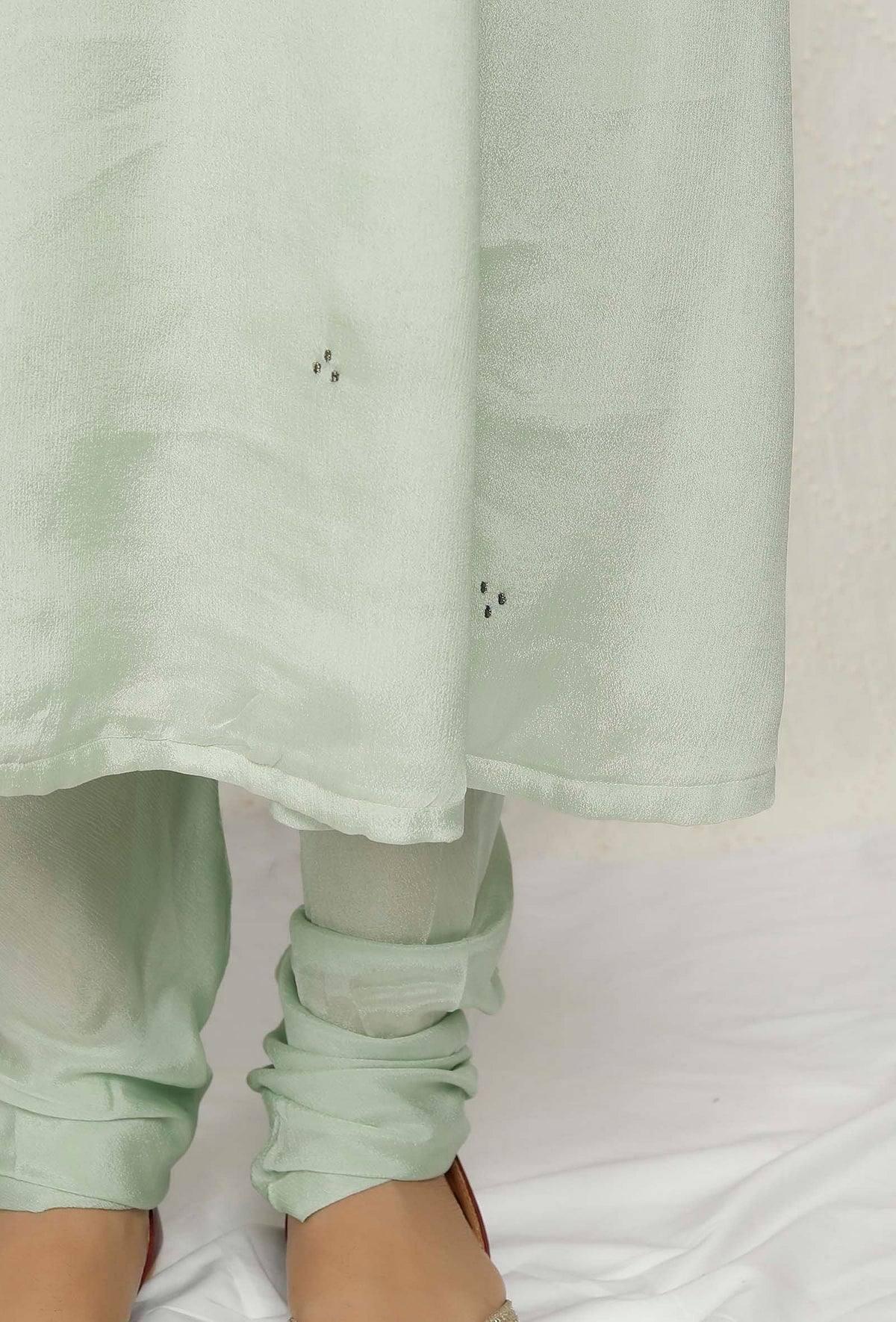 Mint Green Embroidered Chinon Kurta サイズ XL