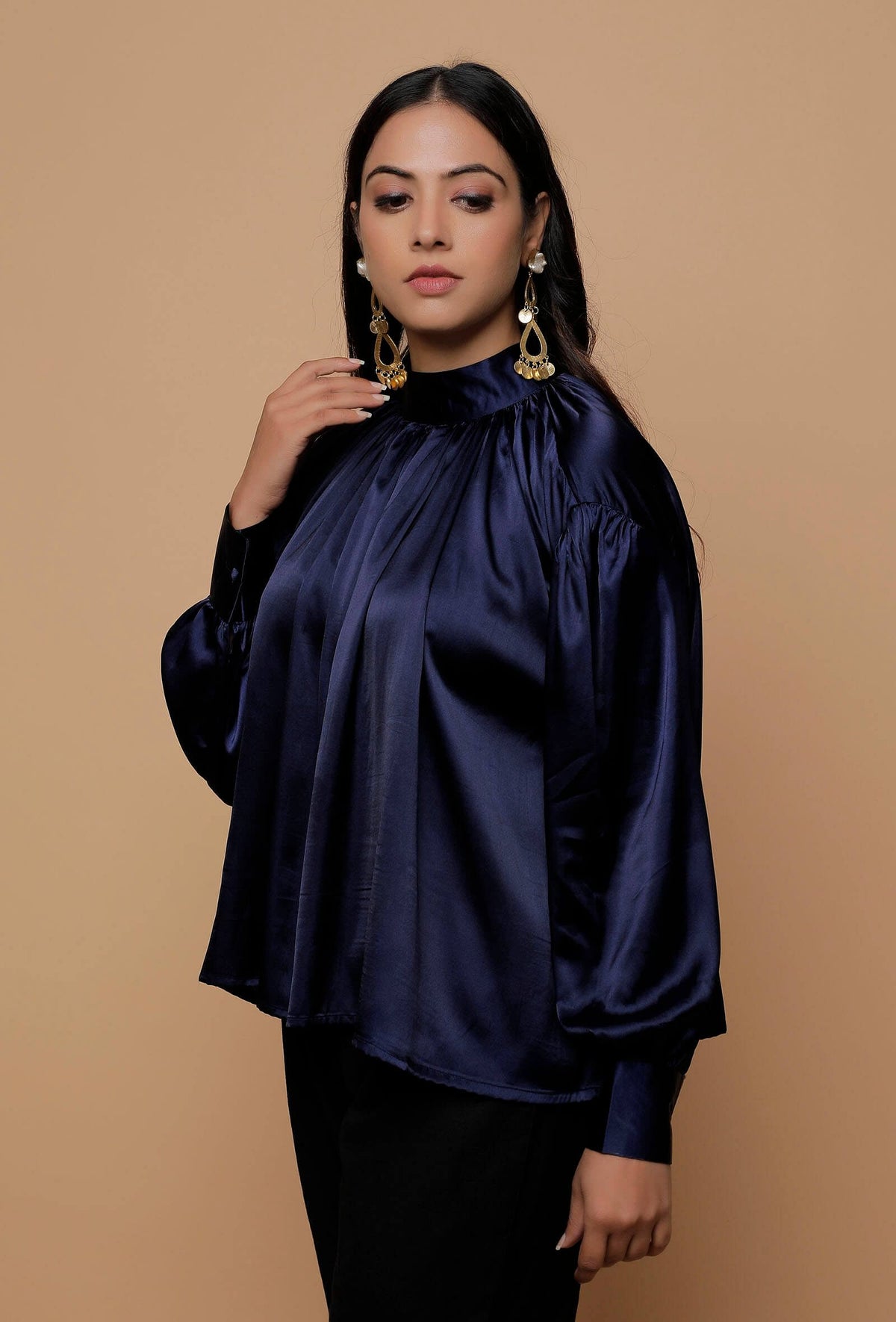 Blue Satin Bishop Sleeves Shirt サイズ S