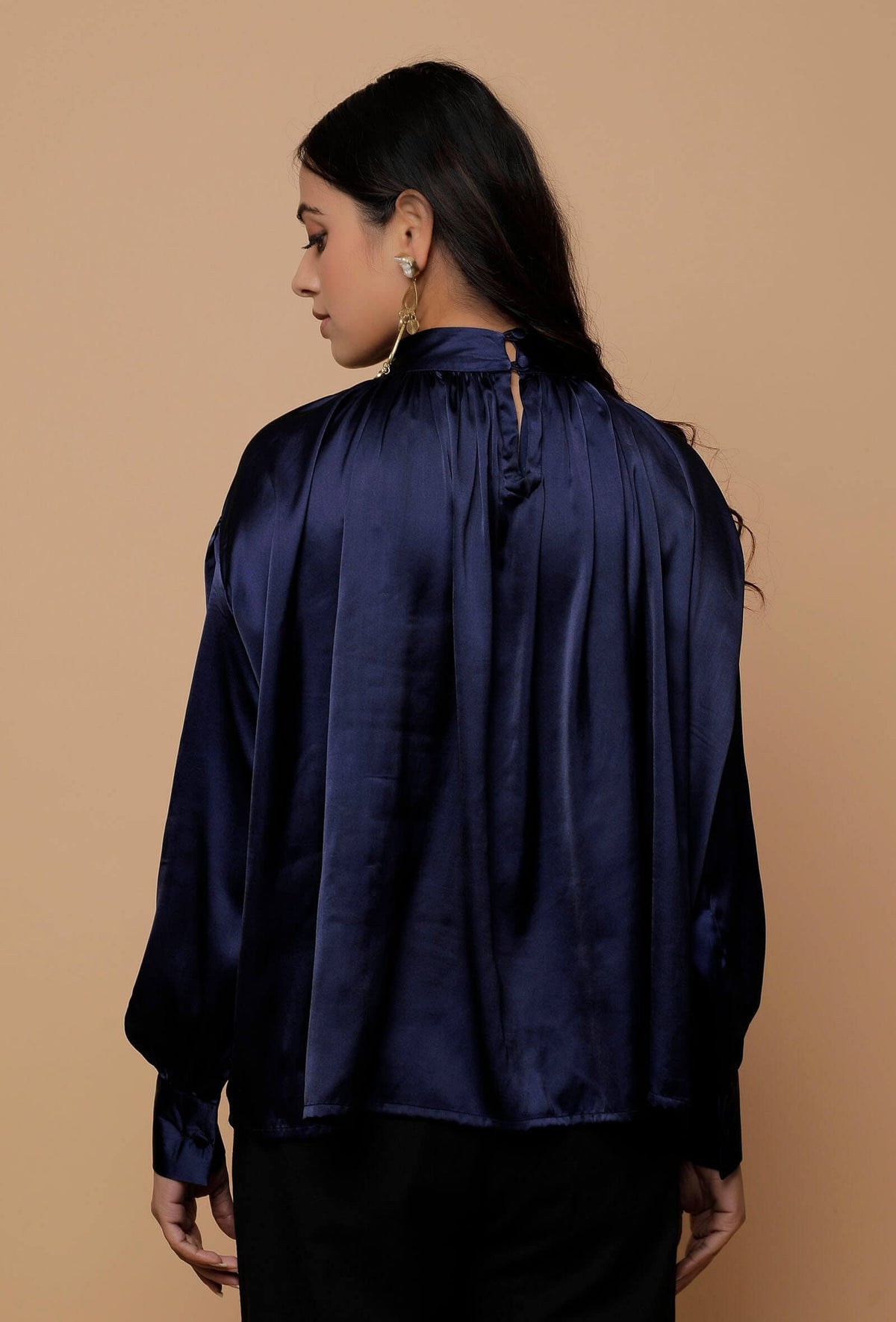 Blue Satin Bishop Sleeves Shirt サイズ XS