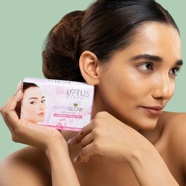 WhiteGlow InstaGlow Brightening 4 in 1 Facial Kit 4N*40g