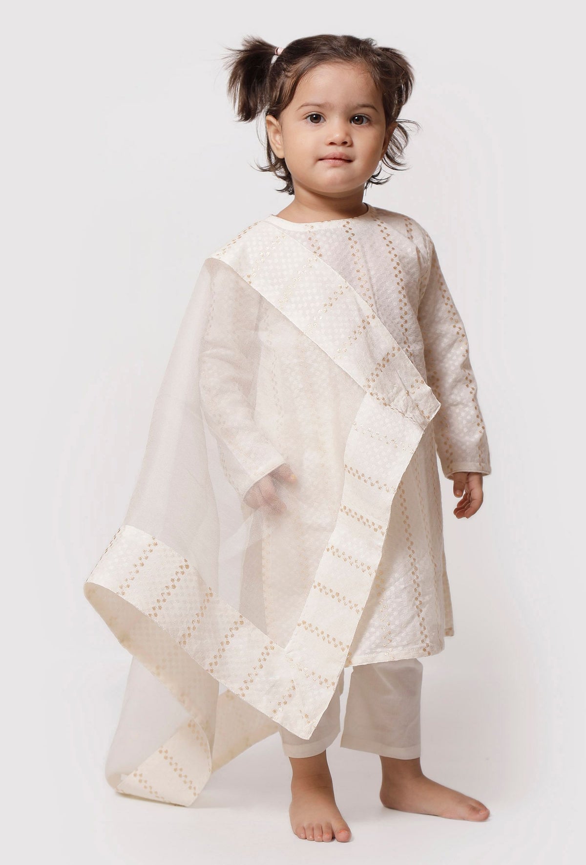 Set of 3: Snow White Malmal Zig Zag Kurta with Pajama and Dupatta サイズ 0〜3か月