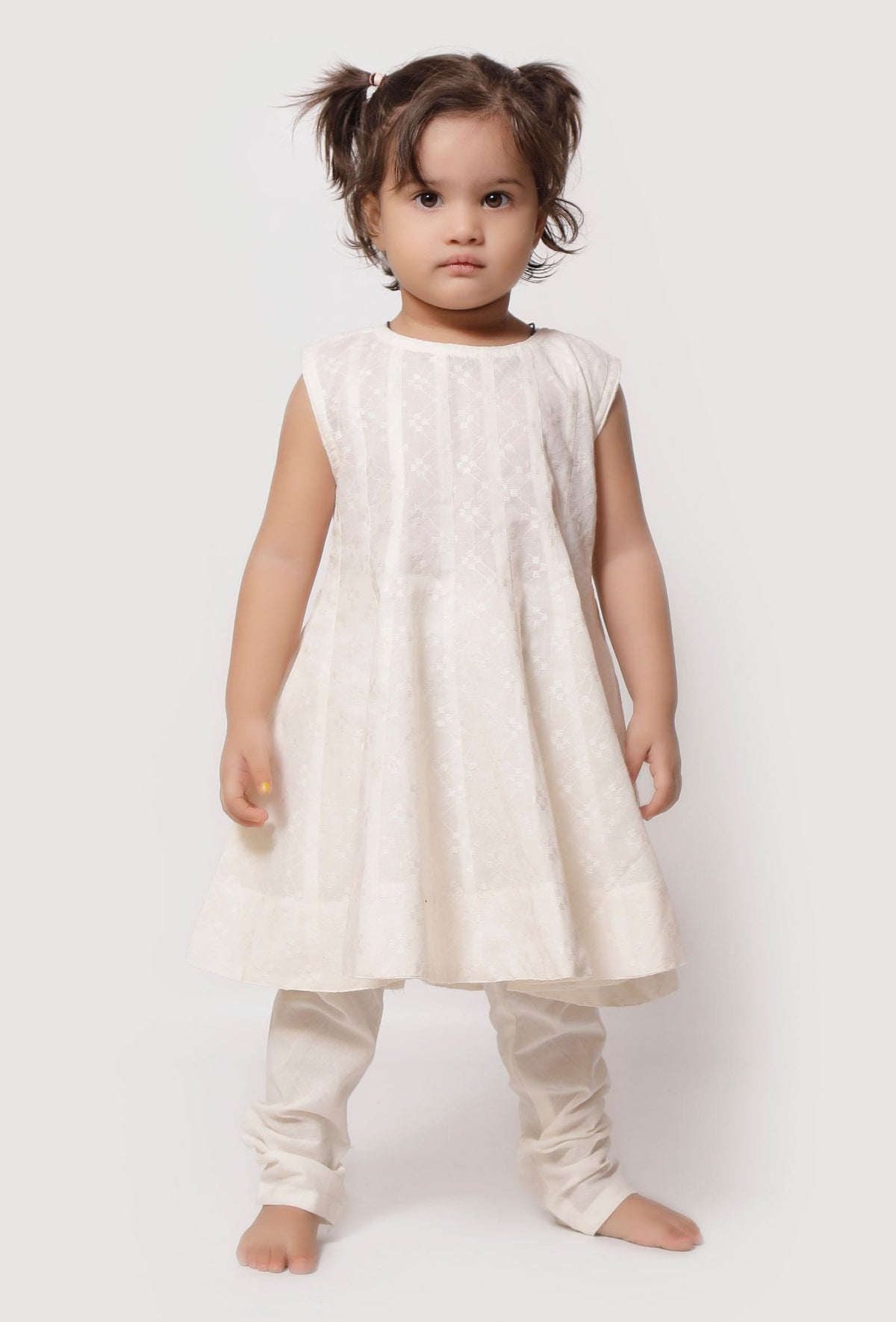 Set of 2: Frost White Cut Sleeves Malmal Anarkali with Churidar サイズ 3〜6か月