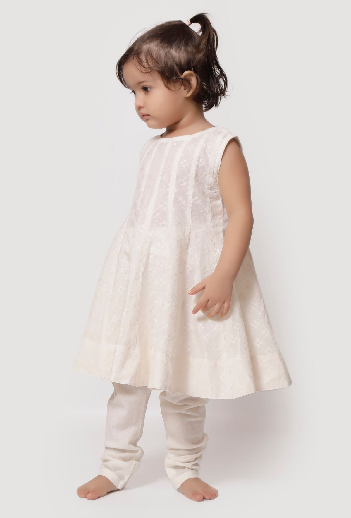 Set of 2: Frost White Cut Sleeves Malmal Anarkali with Churidar サイズ 0〜3か月