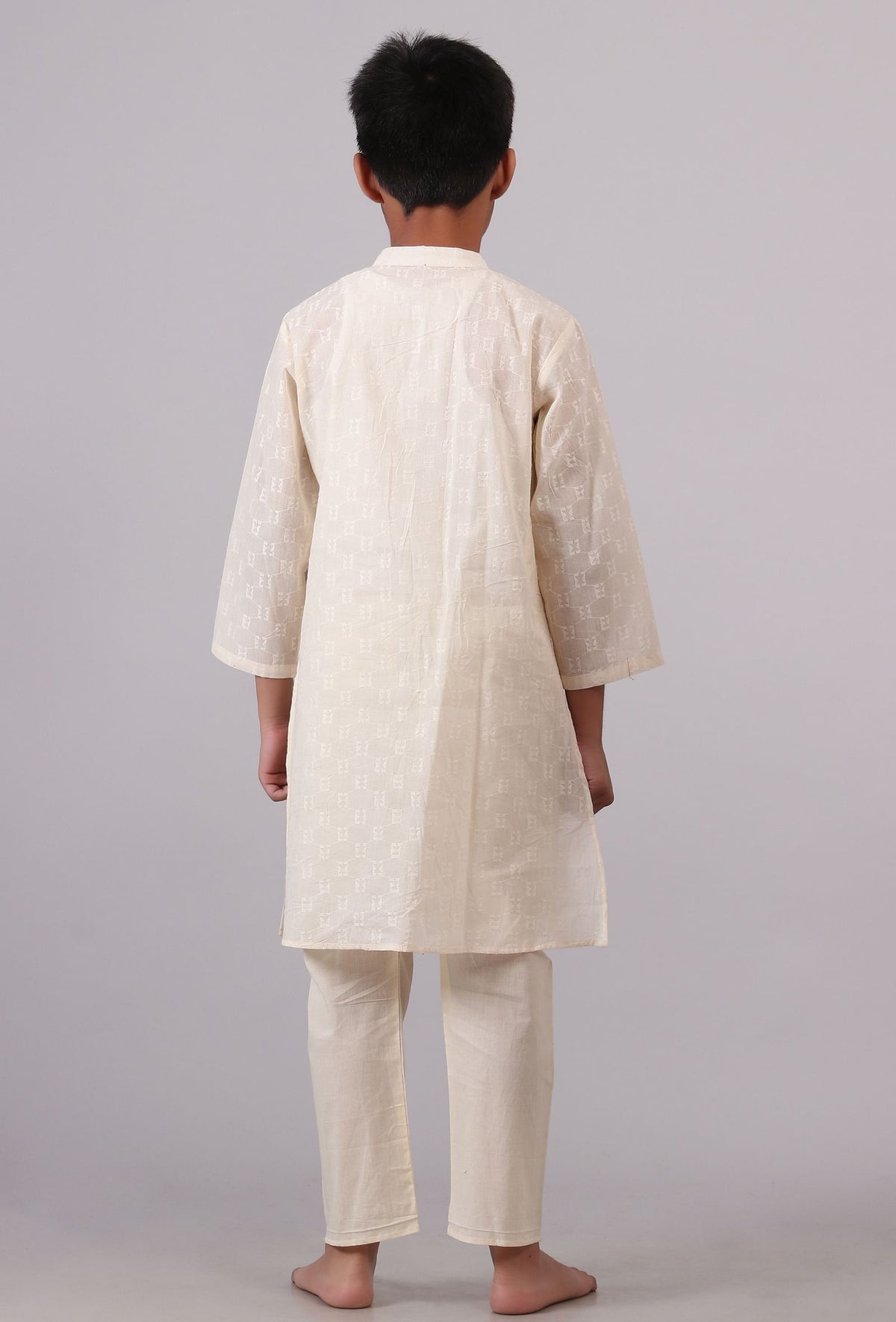 Set of 2: White Cotton Kurta Pyjama Set サイズ 5〜6歳