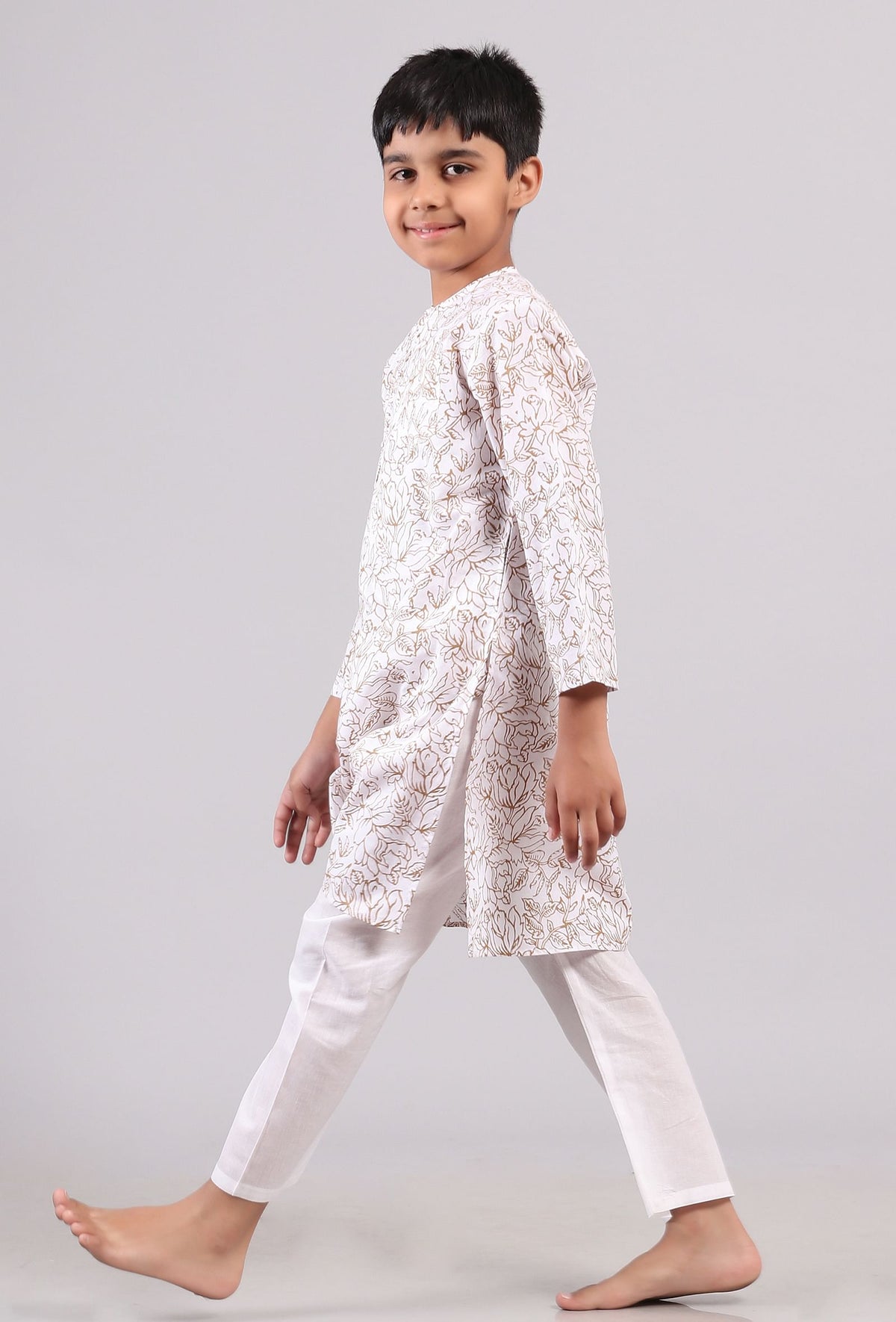 Set of 2: Brown Floral Hand Block Print Kurta Pyjama Set サイズ 5〜6歳