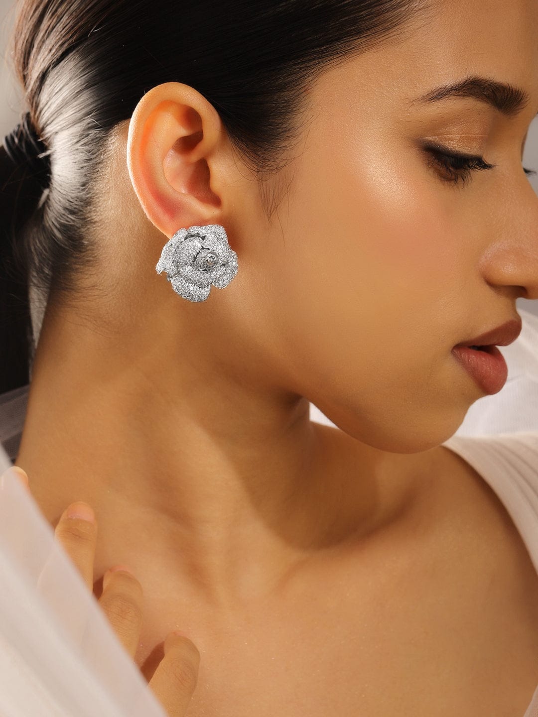 3D Rose Sparkle Studs フリーサイズ