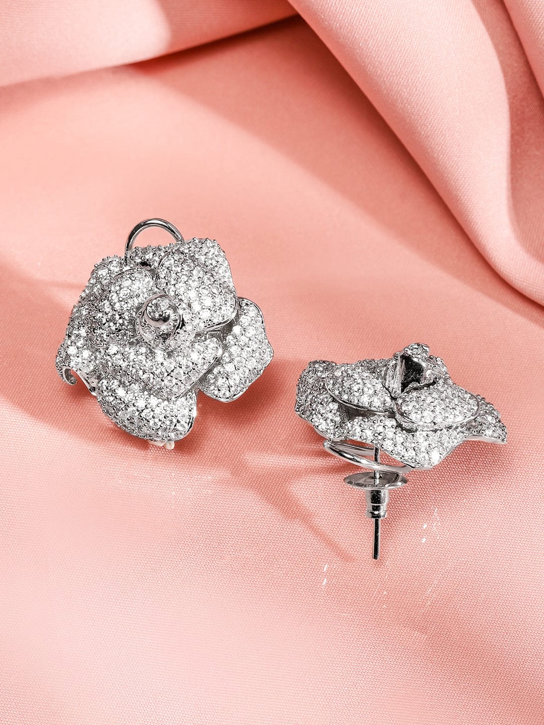 3D Rose Sparkle Studs フリーサイズ