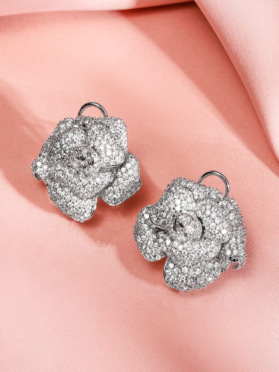 3D Rose Sparkle Studs フリーサイズ