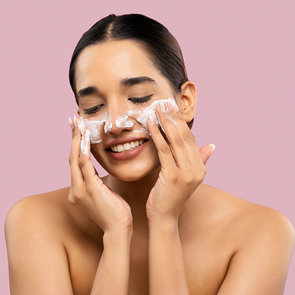 WhiteGlow InstaGlow Brightening 4 in 1 Facial Kit 4N*40g