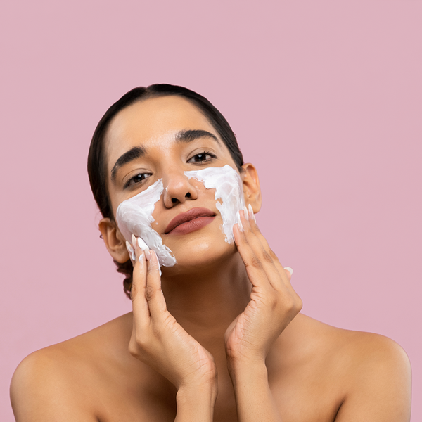 WhiteGlow InstaGlow Brightening 4 in 1 Facial Kit 4N*40g