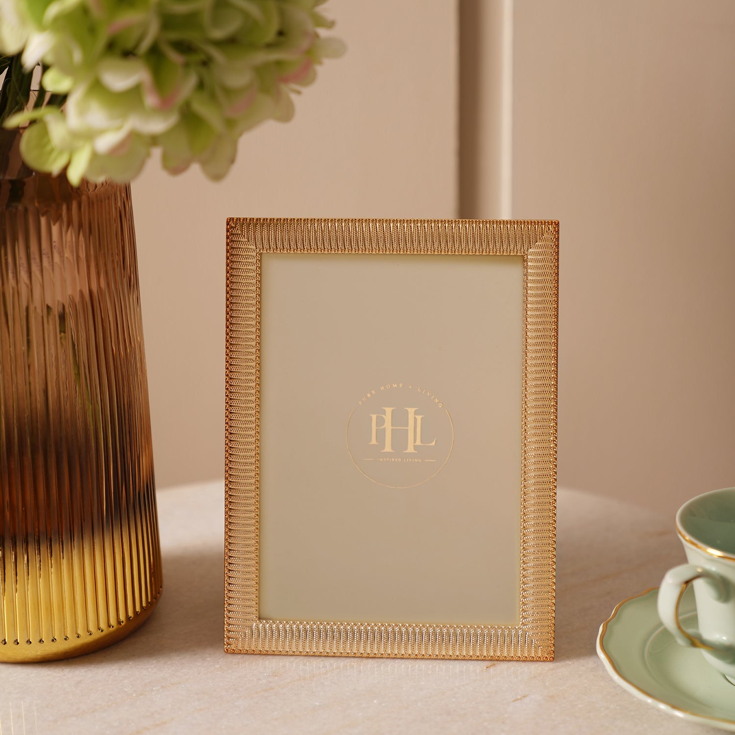 Gold Plated Ribbed Pattern Metal Photo Frame - Medium