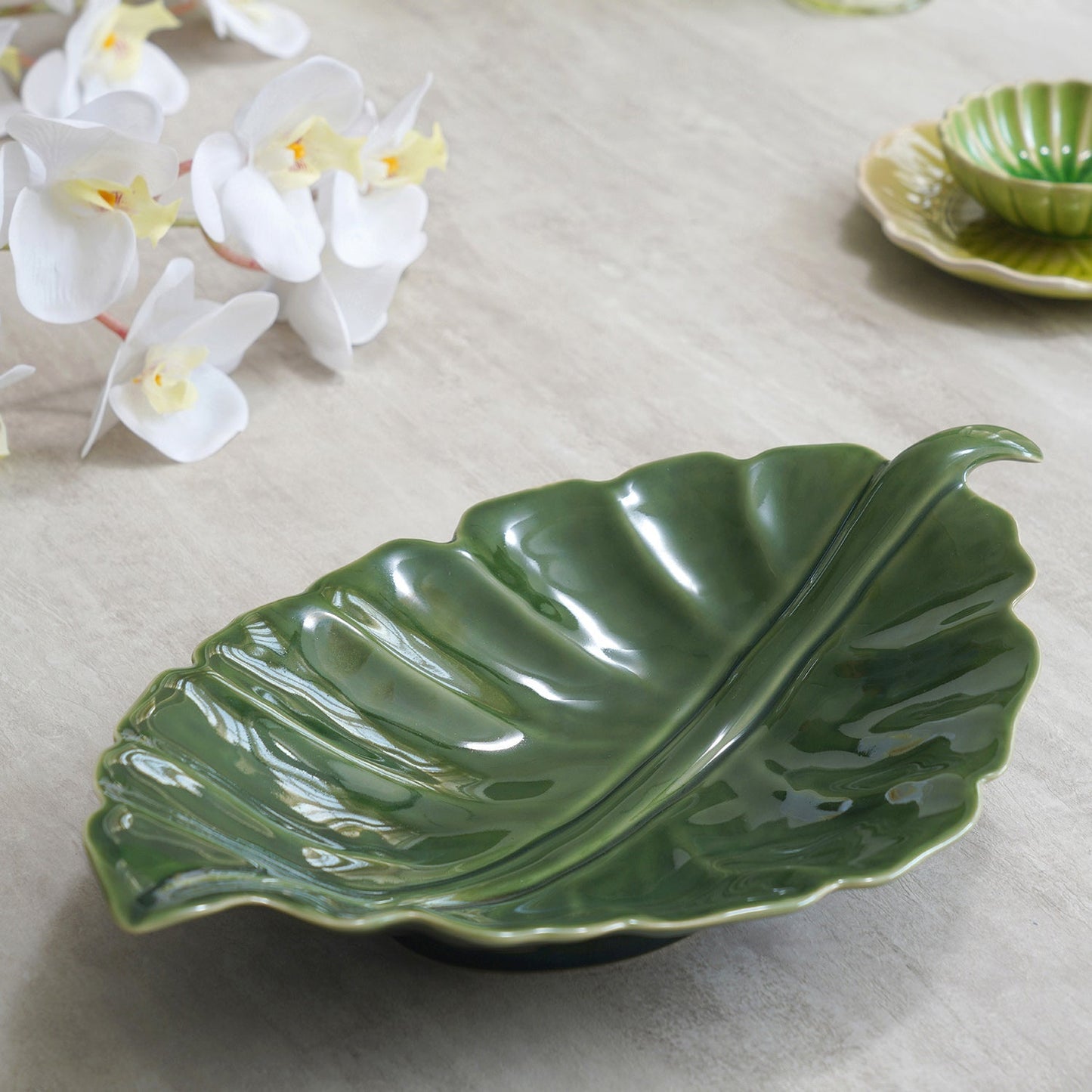 Petilil Leaf Plate 41.5×26×7.5cm