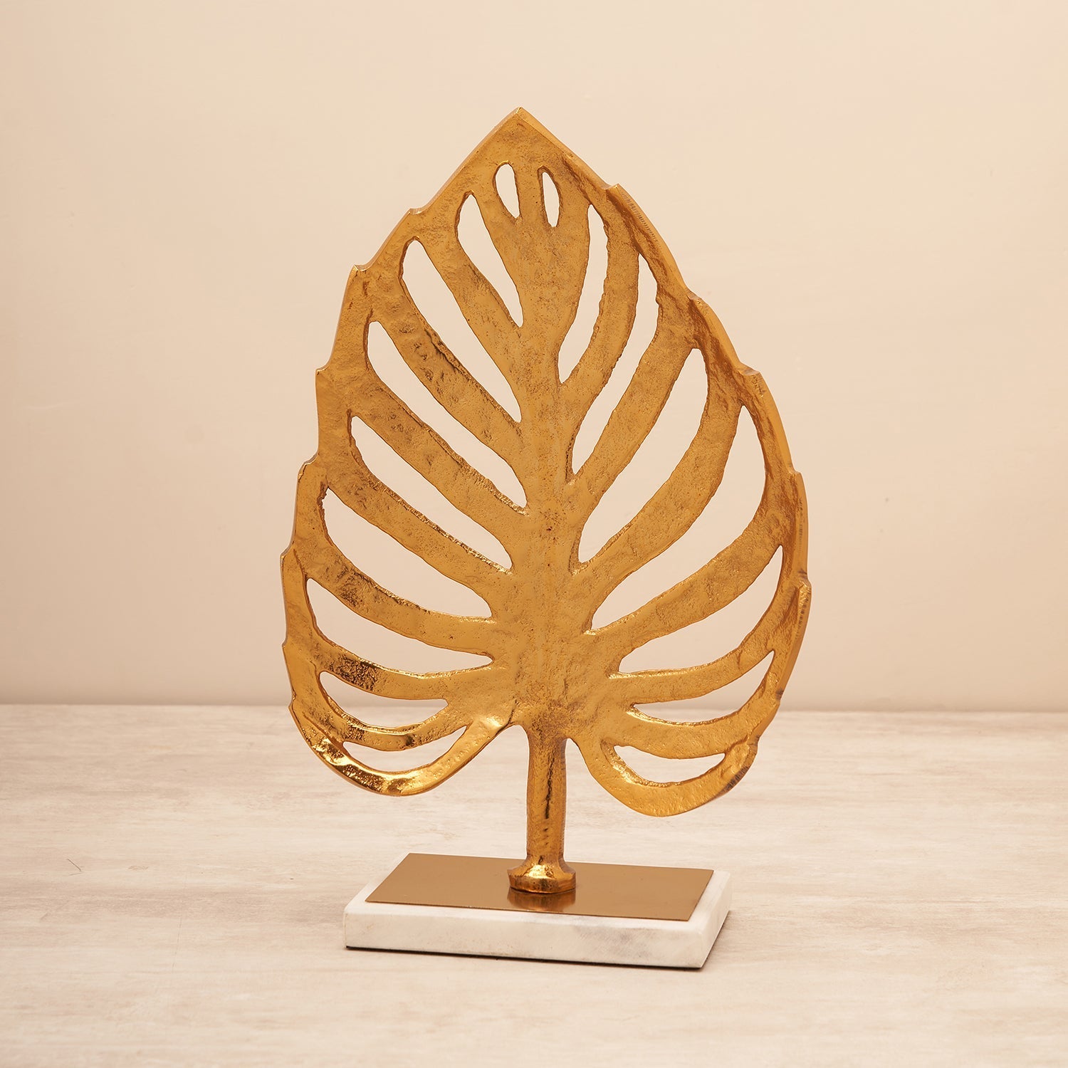 Gold Metal Monstera Leaf Stand