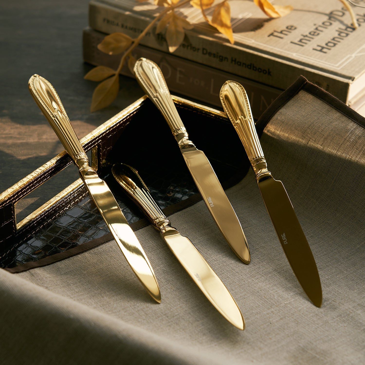 Set Of 4 Gold Victorian Dinner Knives