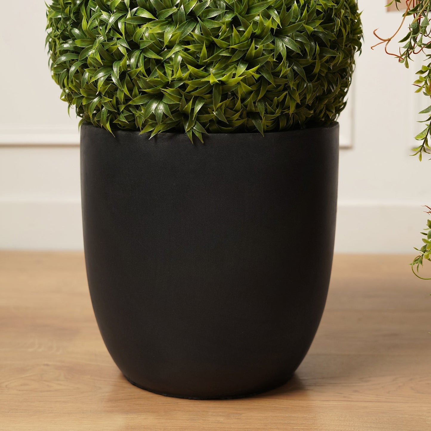 Black Polyfibre Clay Pot- Small
