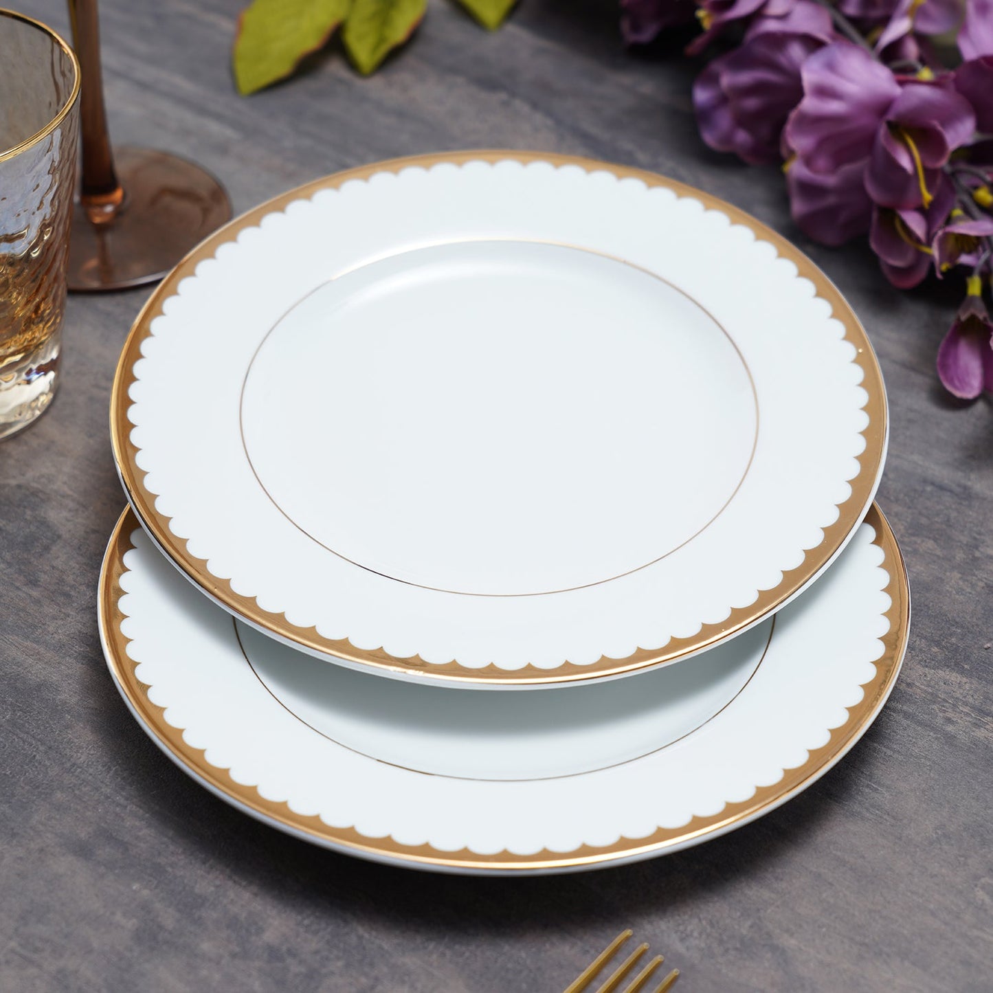 Set of 2 Classic Gold Scallop Design Dessert Plate