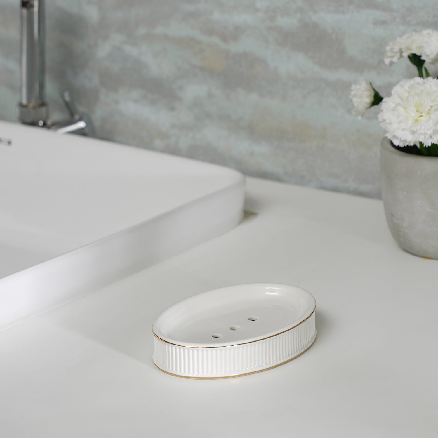 White Ribbed Porcelain Soap Dish