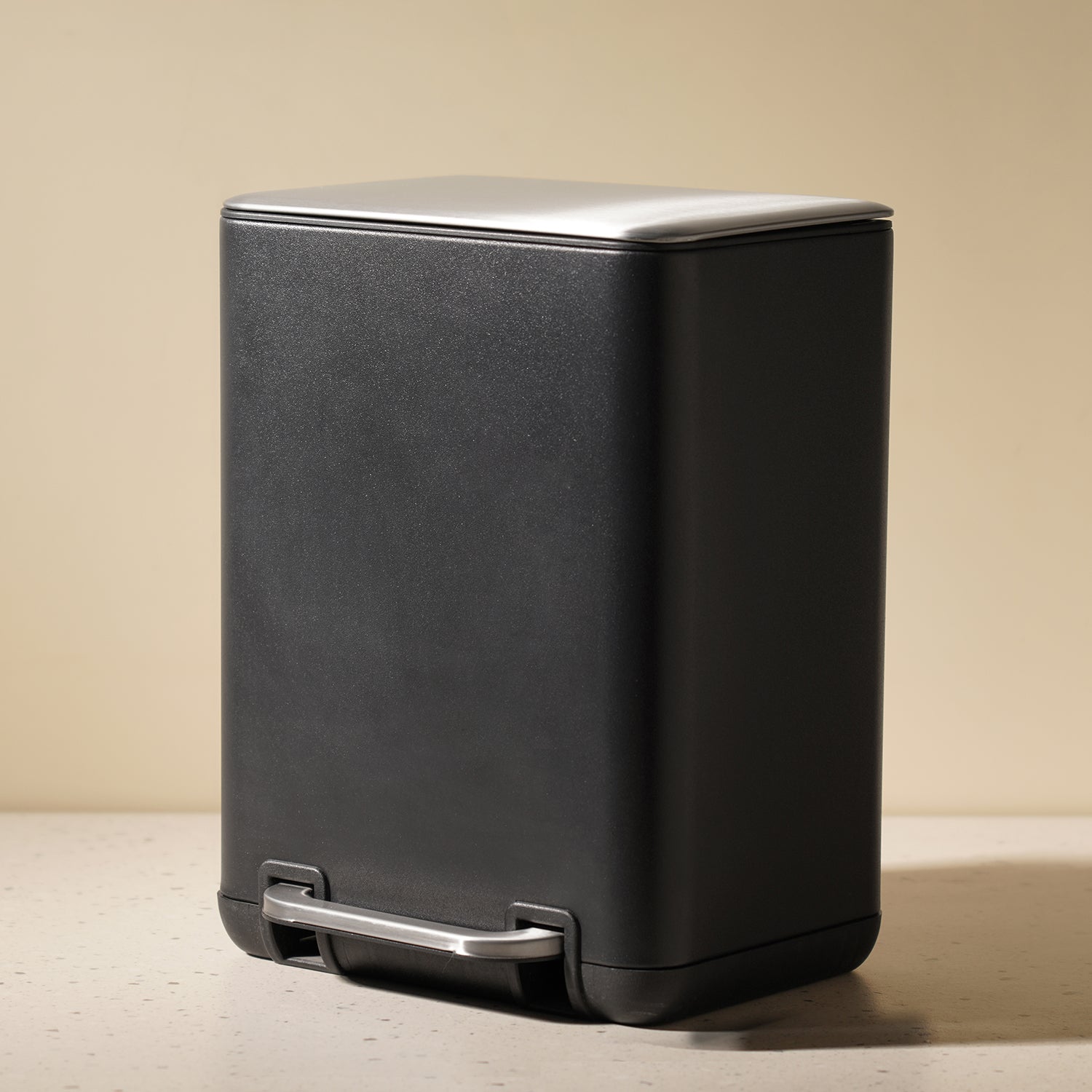 Black Iron Pedal Rectangular Dustbin with Lid - Small