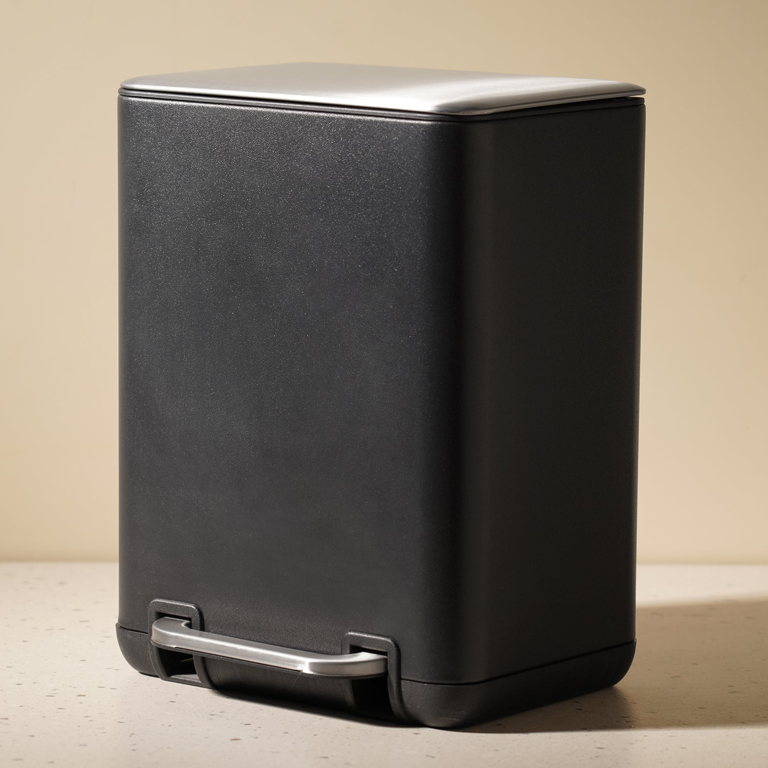 Black Iron Pedal Rectangular Dustbin With Lid - Large