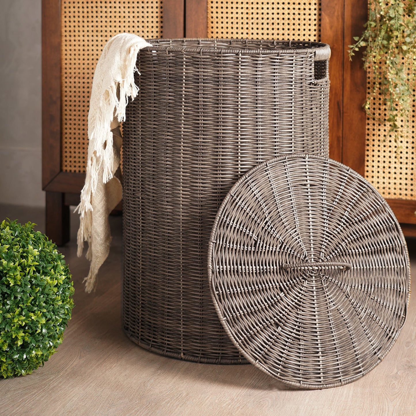 Brown Resin Wicker Laundry Basket With Lid 43.18×43.18×60.96cm