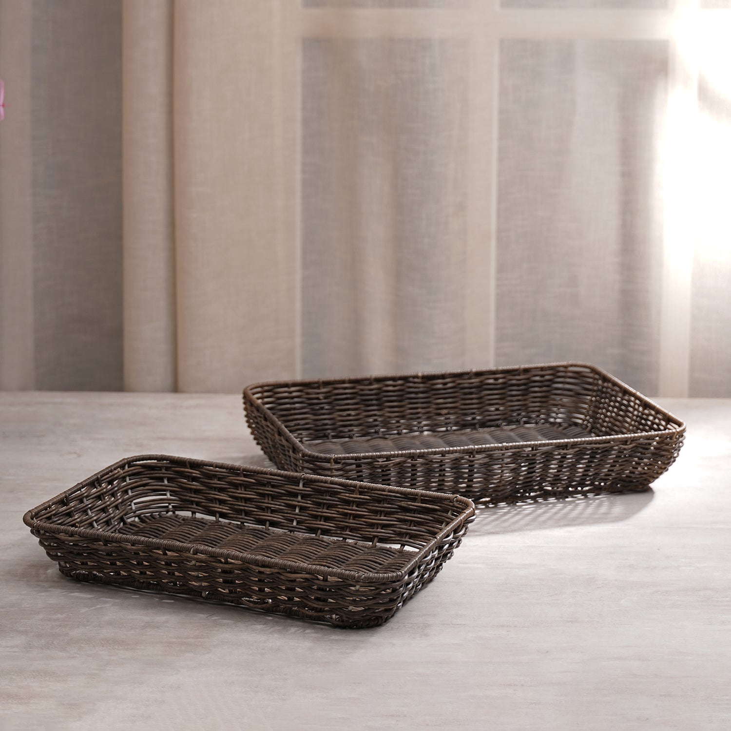 Set Of 2 Brown Resin Wicker Trays