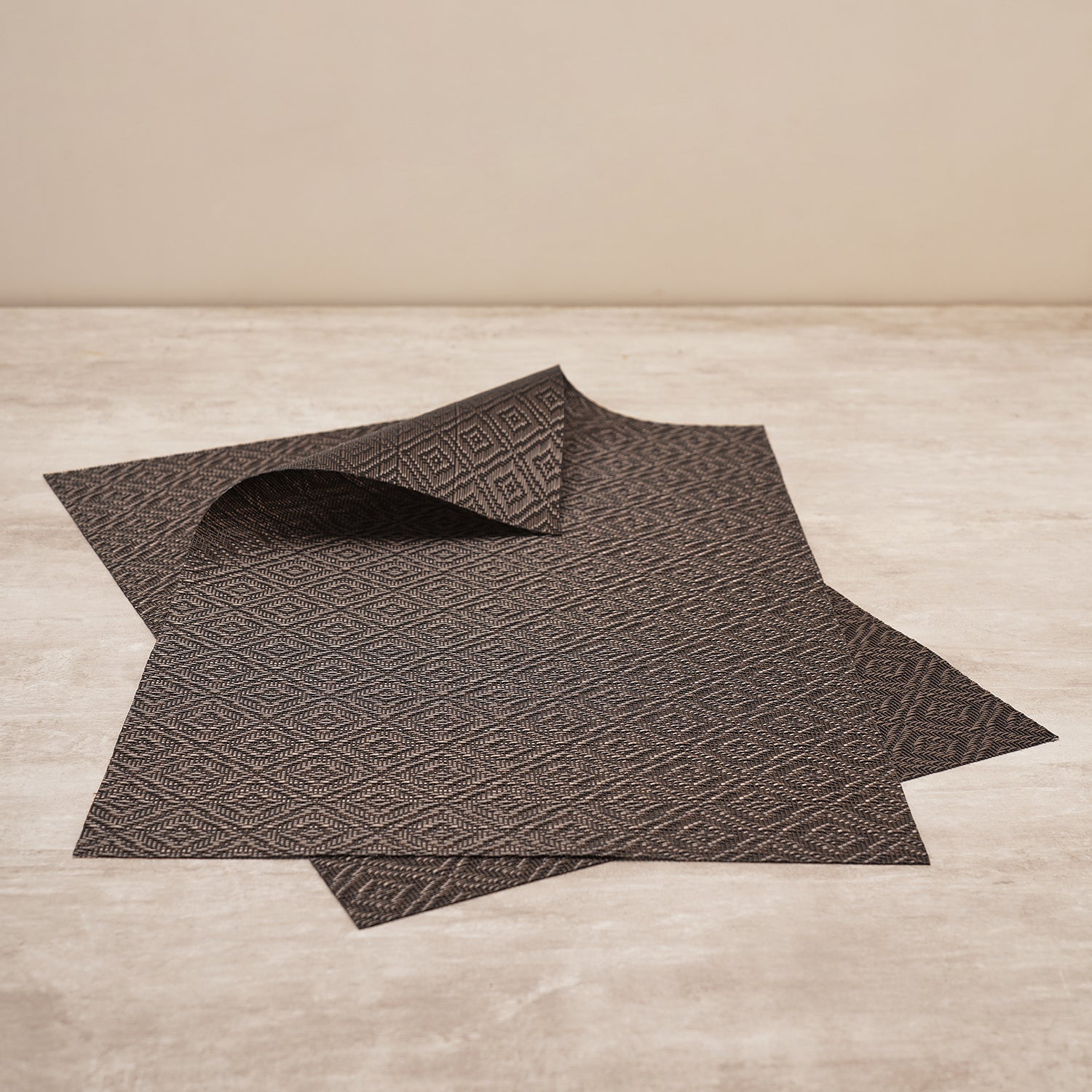 Set Of 2 Brown Geometric Design Pvc Placemats